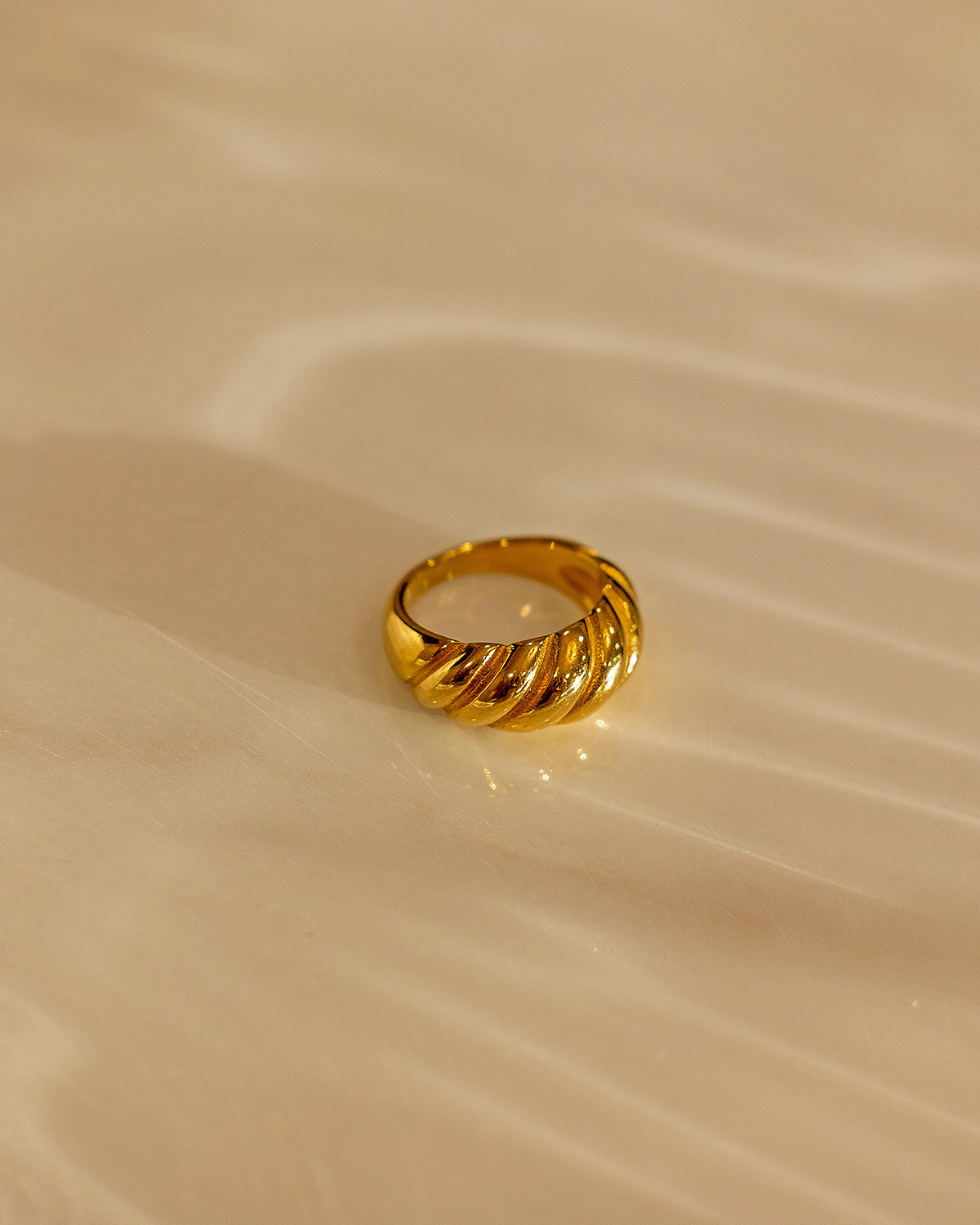 Twist Ring Twist Ring